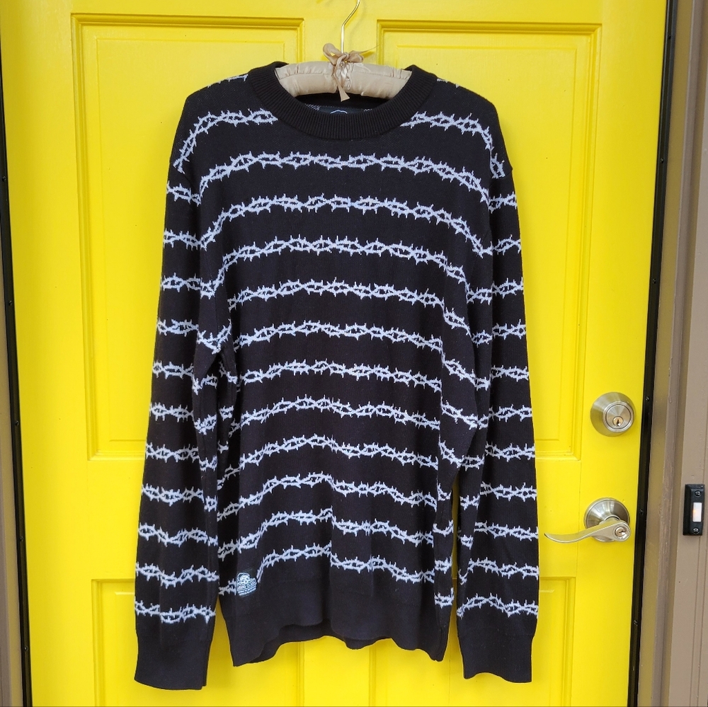 Lurking Class by Sketchy Tank Black & White Barbed Wire Knit Sweater XL